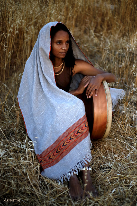 Kullu Schal ⫸ Traditioneller Wollschal mit tribalem Muster