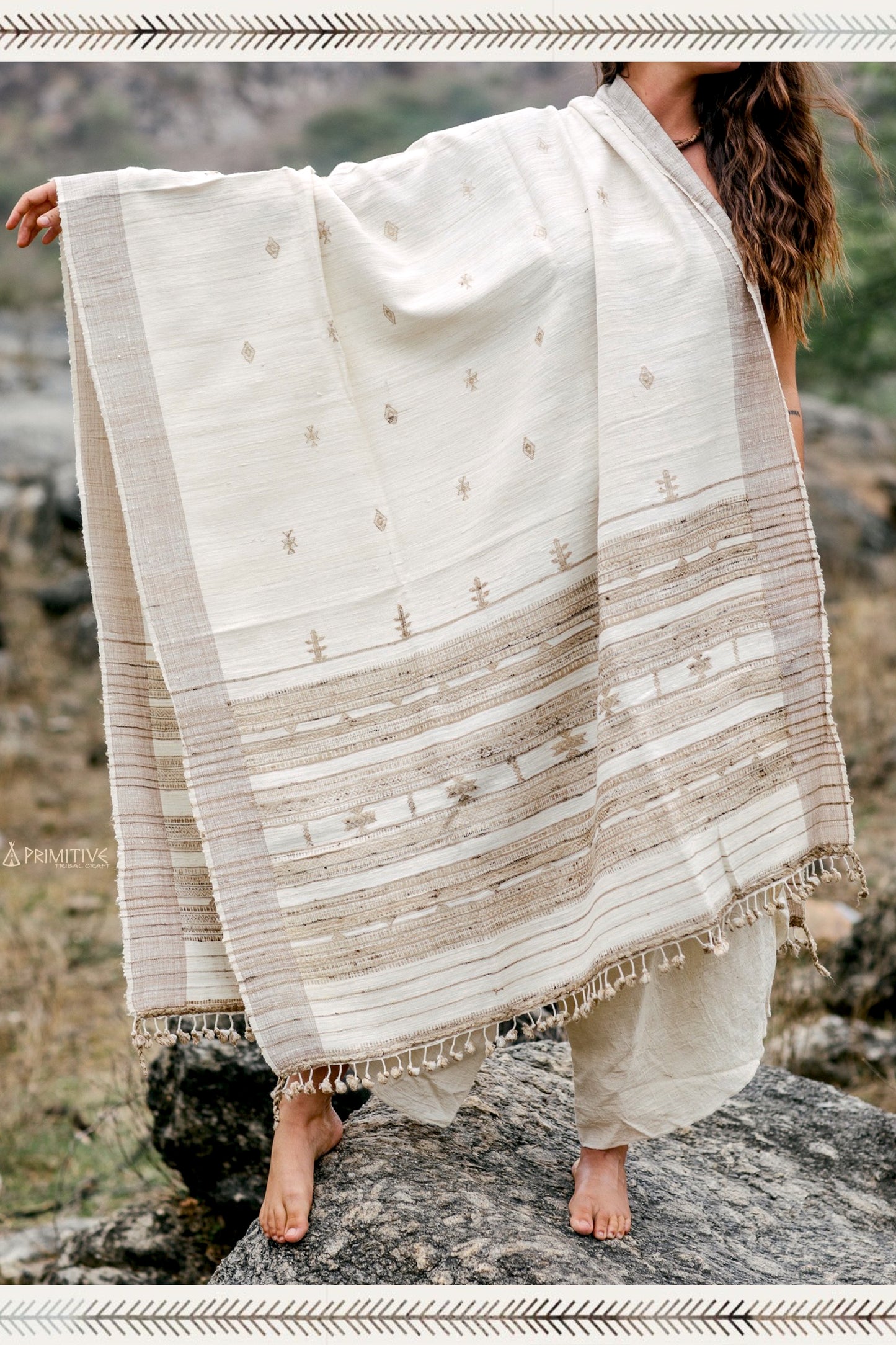 Gujarati Tribal Shawl ⋙ Handwoven Wool & Silk Shawl