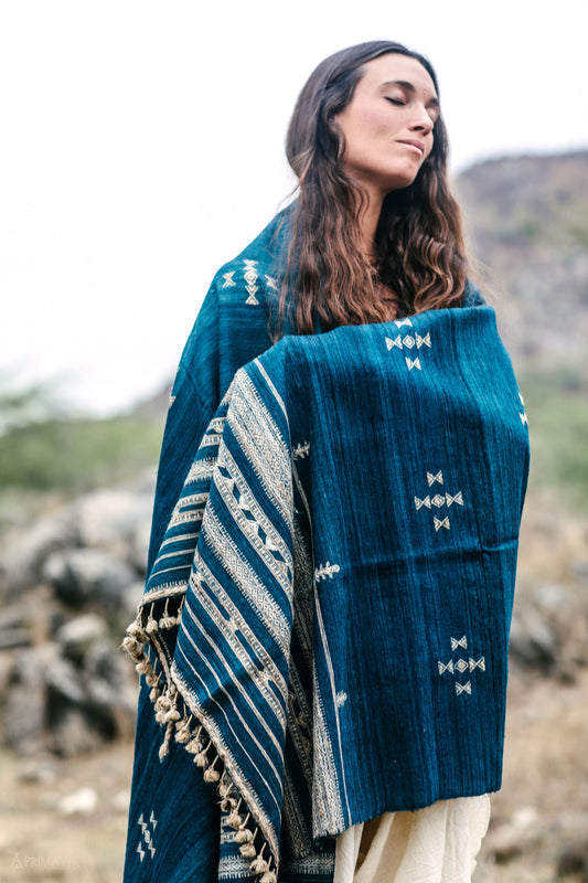 Gujarati Tribal Shawl ⋙ Handwoven Wool & Silk Shawl