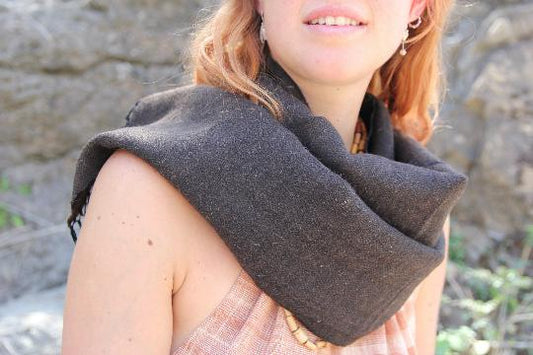 Handwoven Brown Yak Wool Scarf ⫸ Tribal Weave Yak Wool Scarf