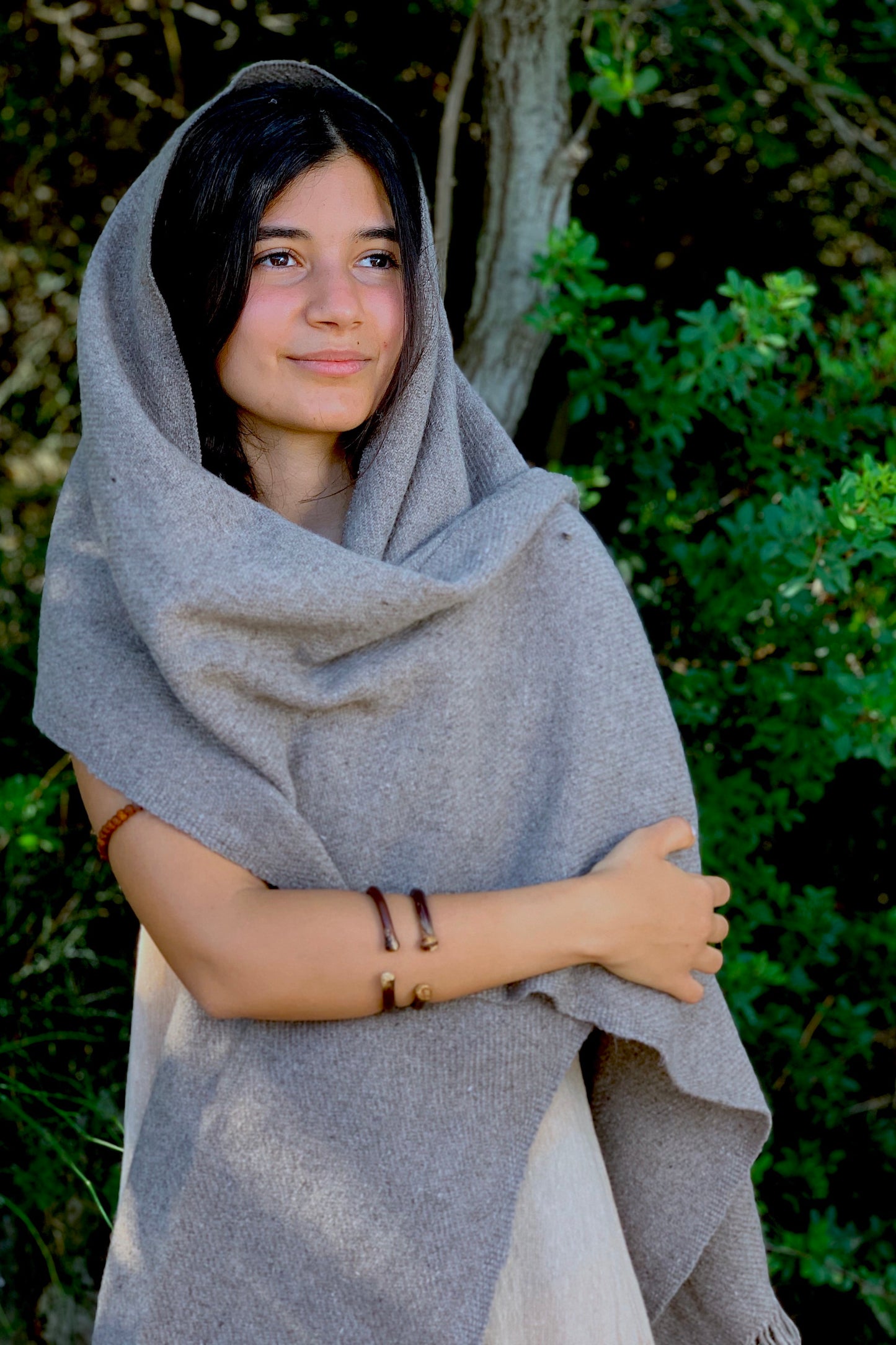 Handwoven Wool Scarf ⫸ Natural Pure Wool Wrap