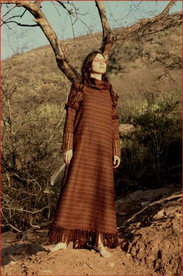 Long sleeves wool dress with fringe ~