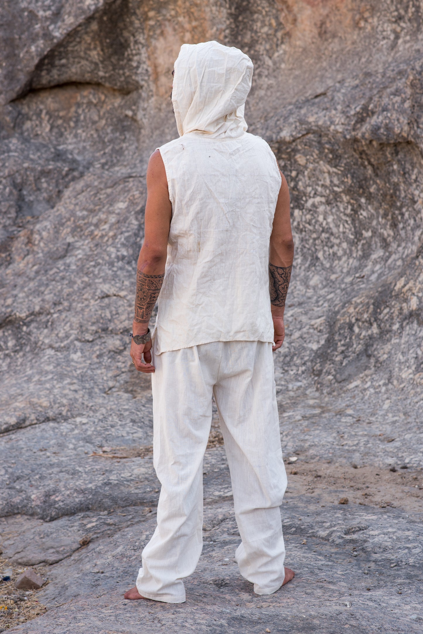 Earthy Summer Outfit ⫷⫸ Sleeveless Shirt with Hoodie + Men Pants ⋙ Handwoven (Khadi) Cotton