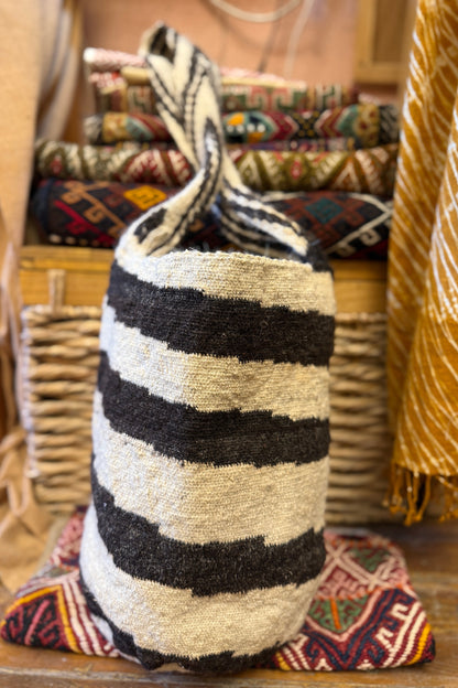 Arhuaco Mochila • Hand Stitched, Raw Sheep Wool Traditional Mochila