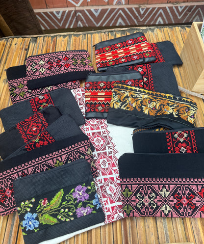 Hand Embroidered Wallet ⋙ Traditional Artisan Craft, Empowering Women