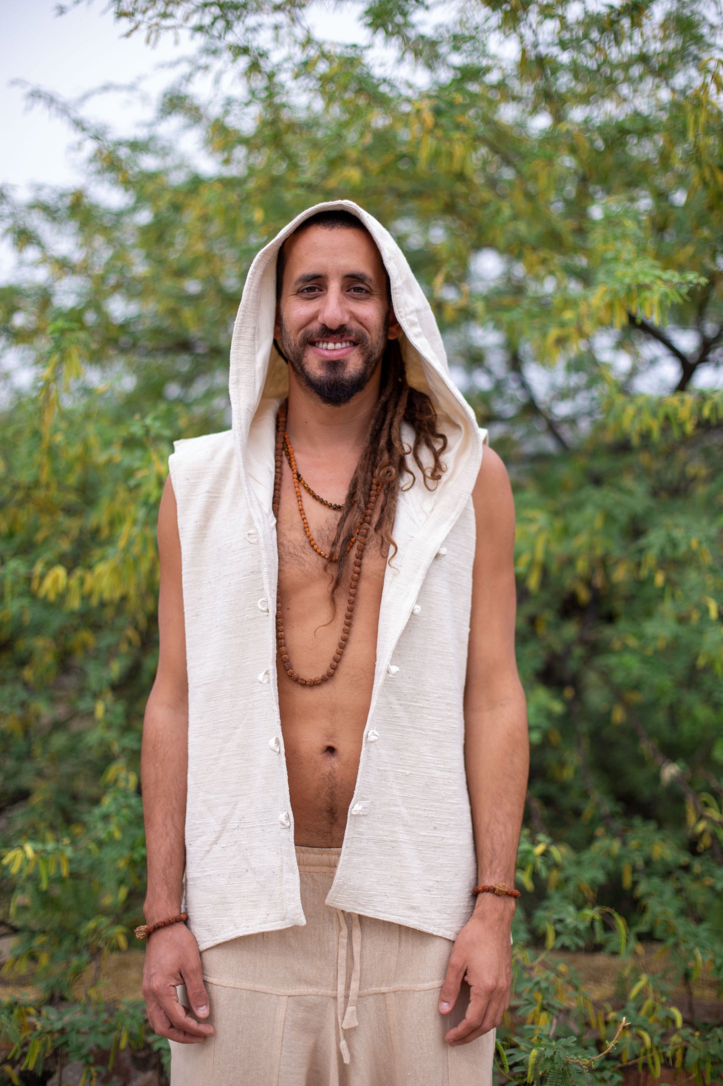 Tibetische Weste mit Kapuze ⋗⋙ Handgewebte Khadi-Baumwolle