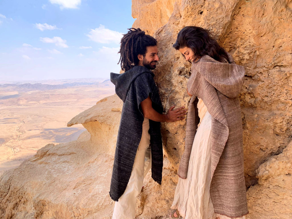 Himalayan Wool Poncho ⋙ with Hoodie ⋙