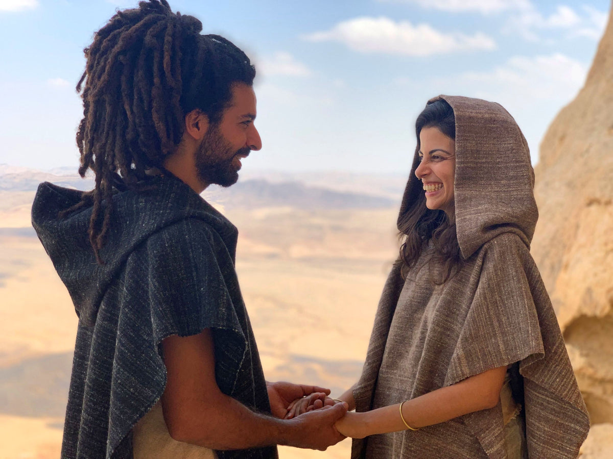 Himalayan Wool Poncho ⋙ with Hoodie ⋙
