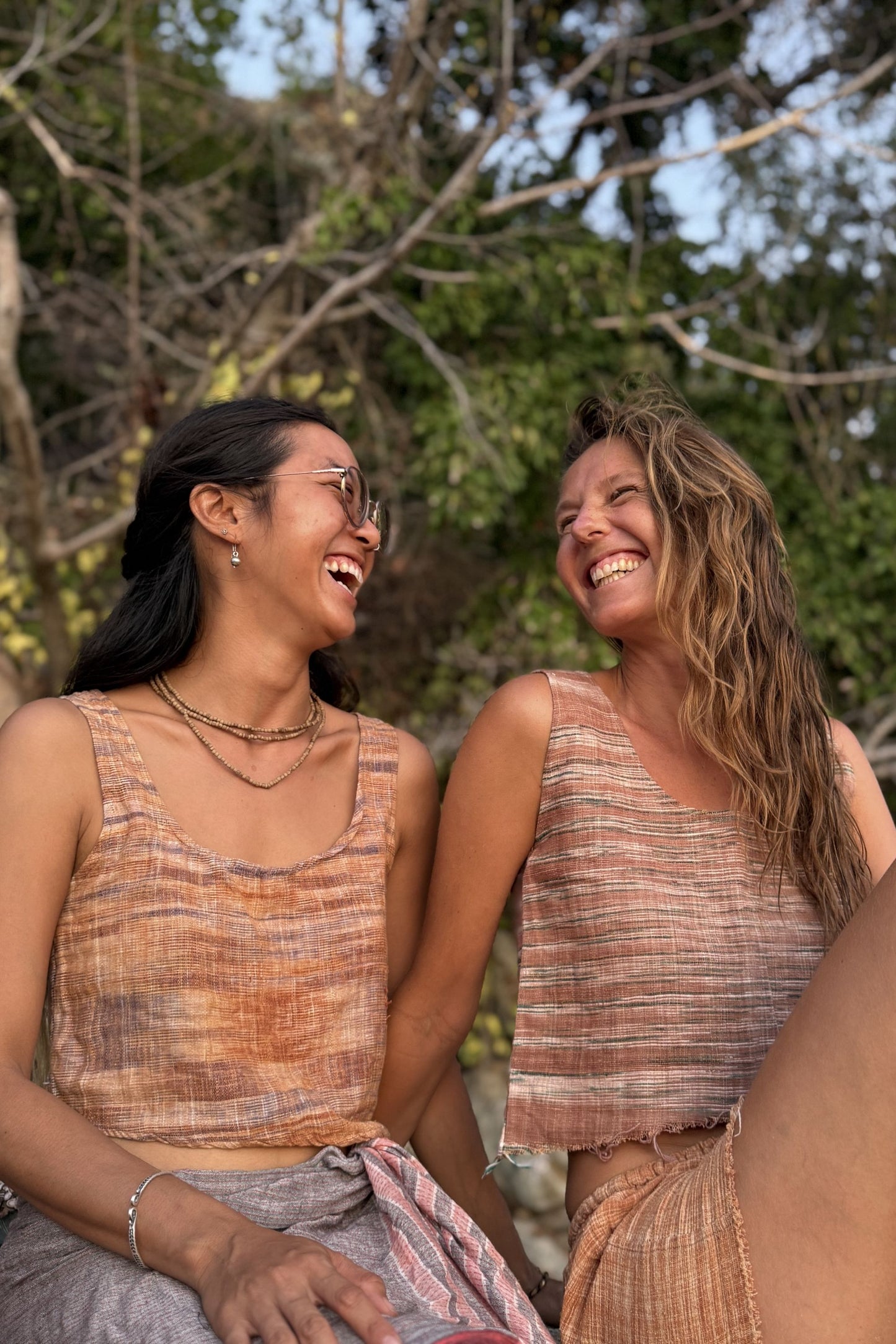 Little Sleeveles Crop Top ⋙ Handwoven Khadi Cotton