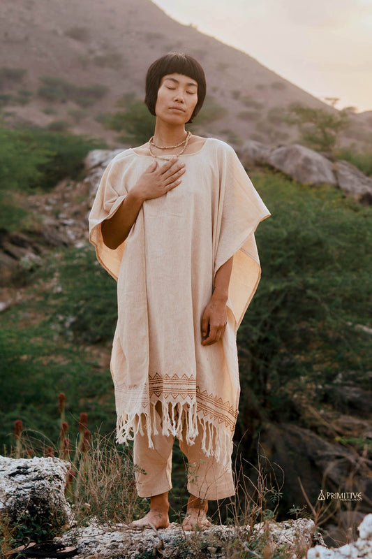 Saya Poncho »« Raw Cotton Poncho with Tribal Block Print
