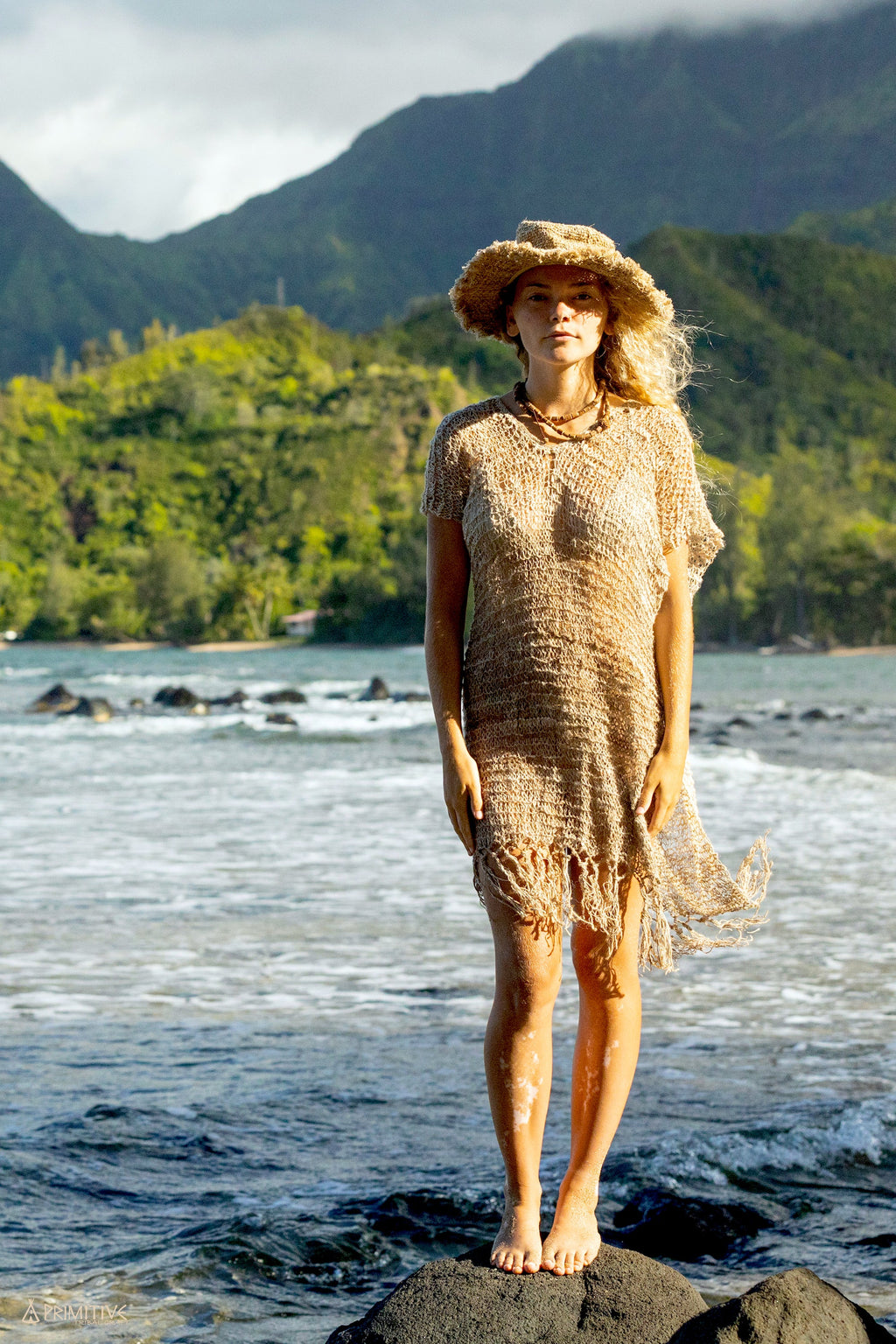 Kayra Poncho ⋙ Hand Knitted Wild Grown Hemp