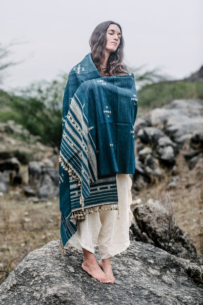 Gujarati Tribal Shawl ⋙ Handwoven Wool & Silk Shawl