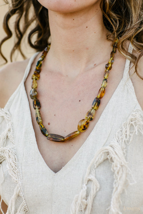 Amber Necklace >>