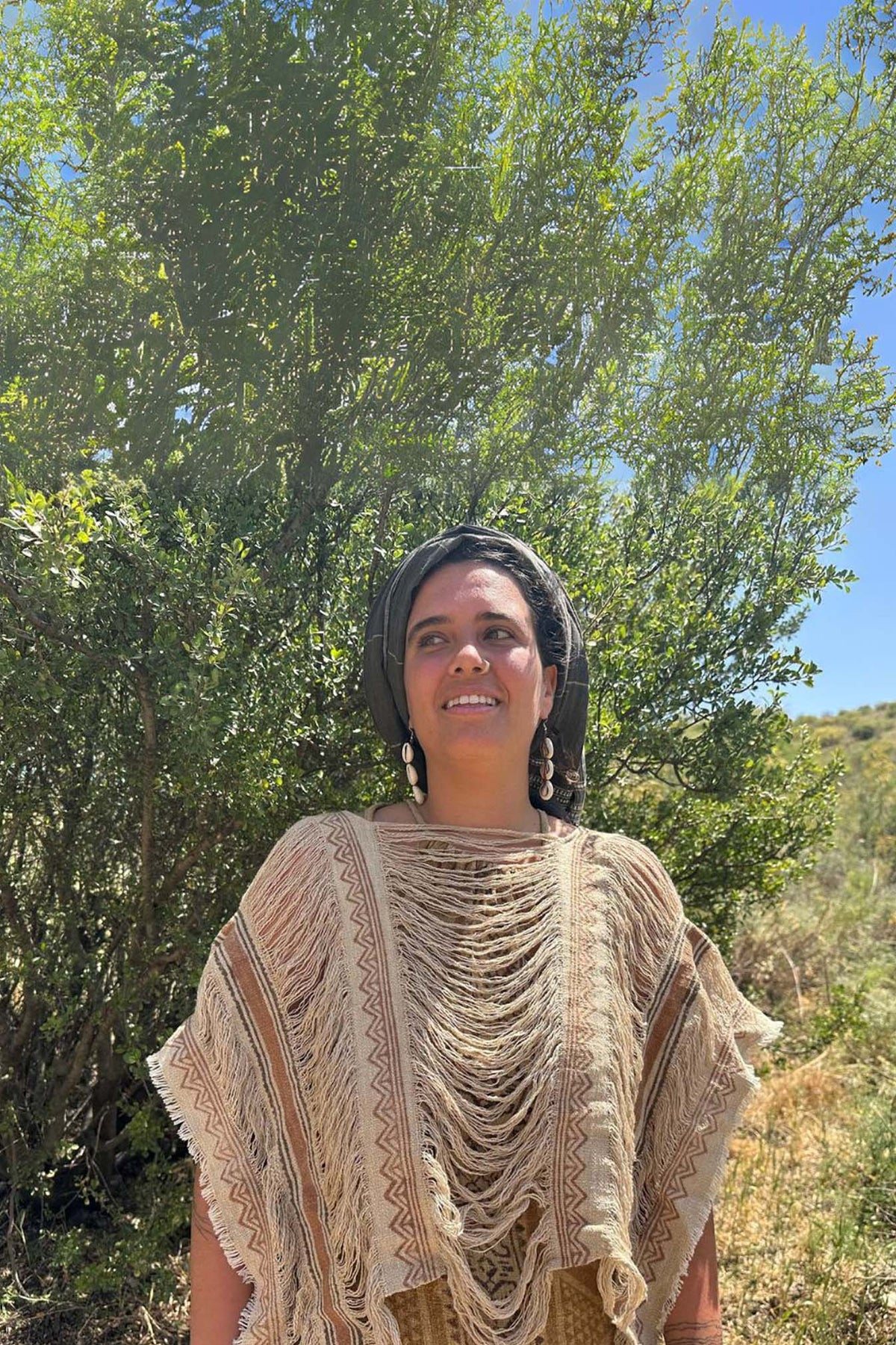 Shailee Poncho . Frayed poncho with block prints