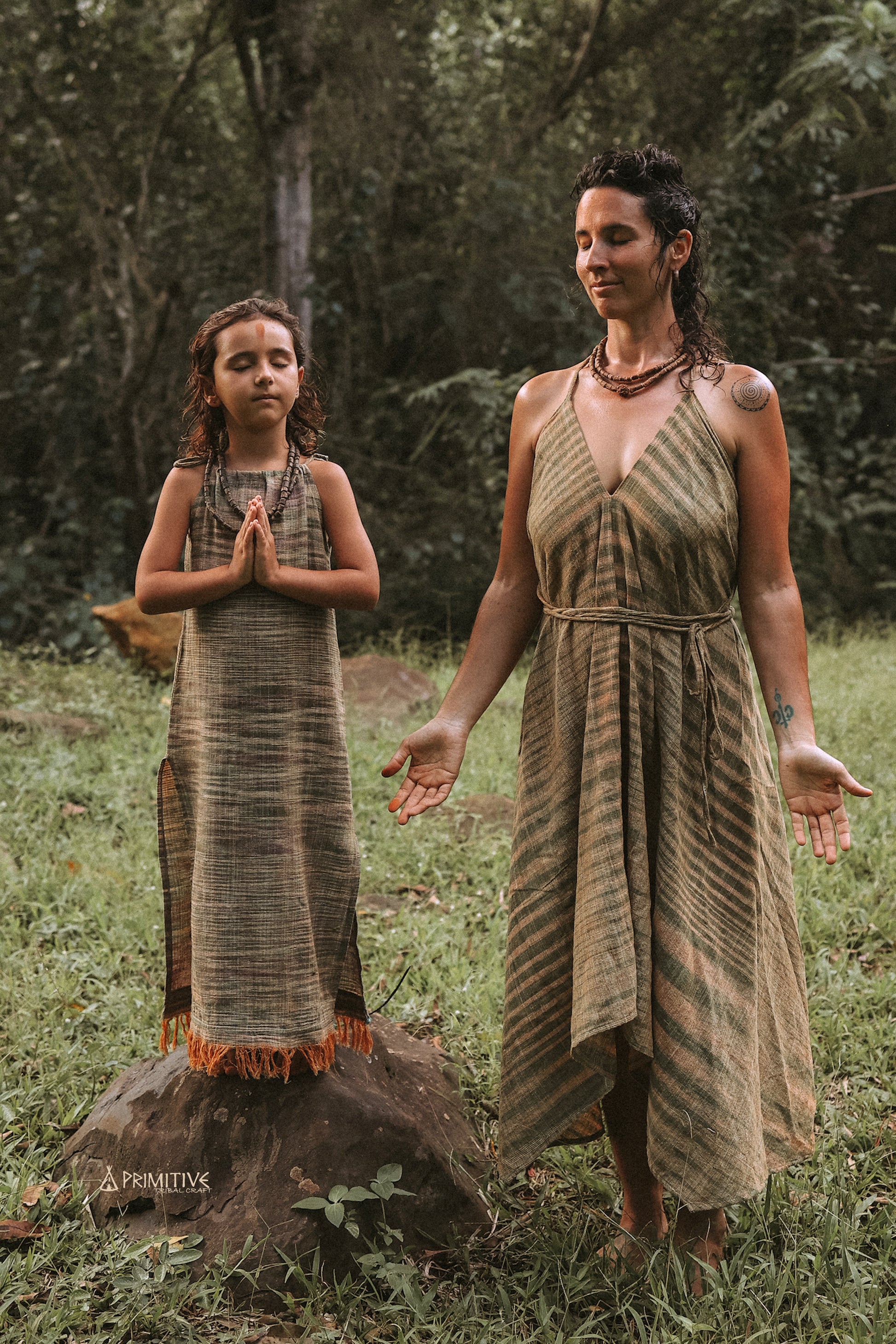 Jeliza Dress Handwoven Khadi Cotton Frayed Bottom 8-10 Years / Green Jeliza Dress Handwoven Khadi Cotton Frayed Bottom 8-10 Years / Green