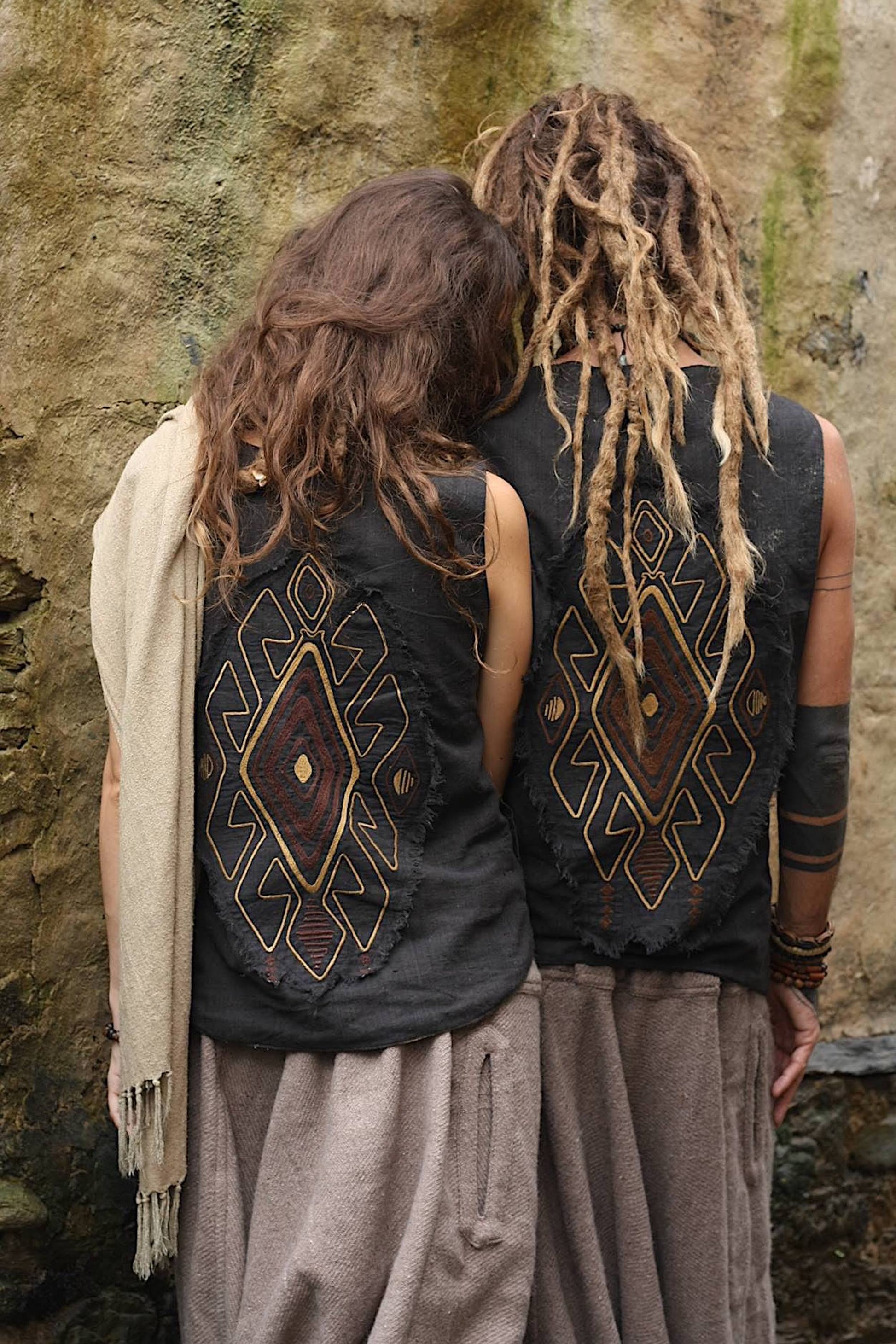 Black Embroidered Vest ⫸ Handwoven Cotton