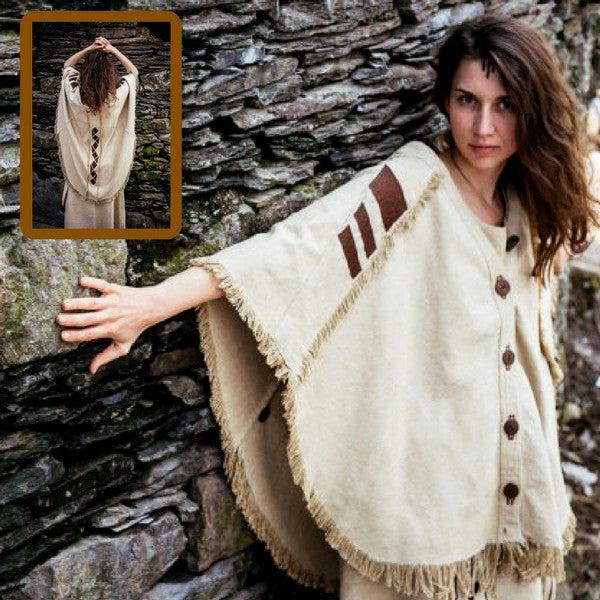 Poncho ~ Natural raw silk ~ Snake pattern ~