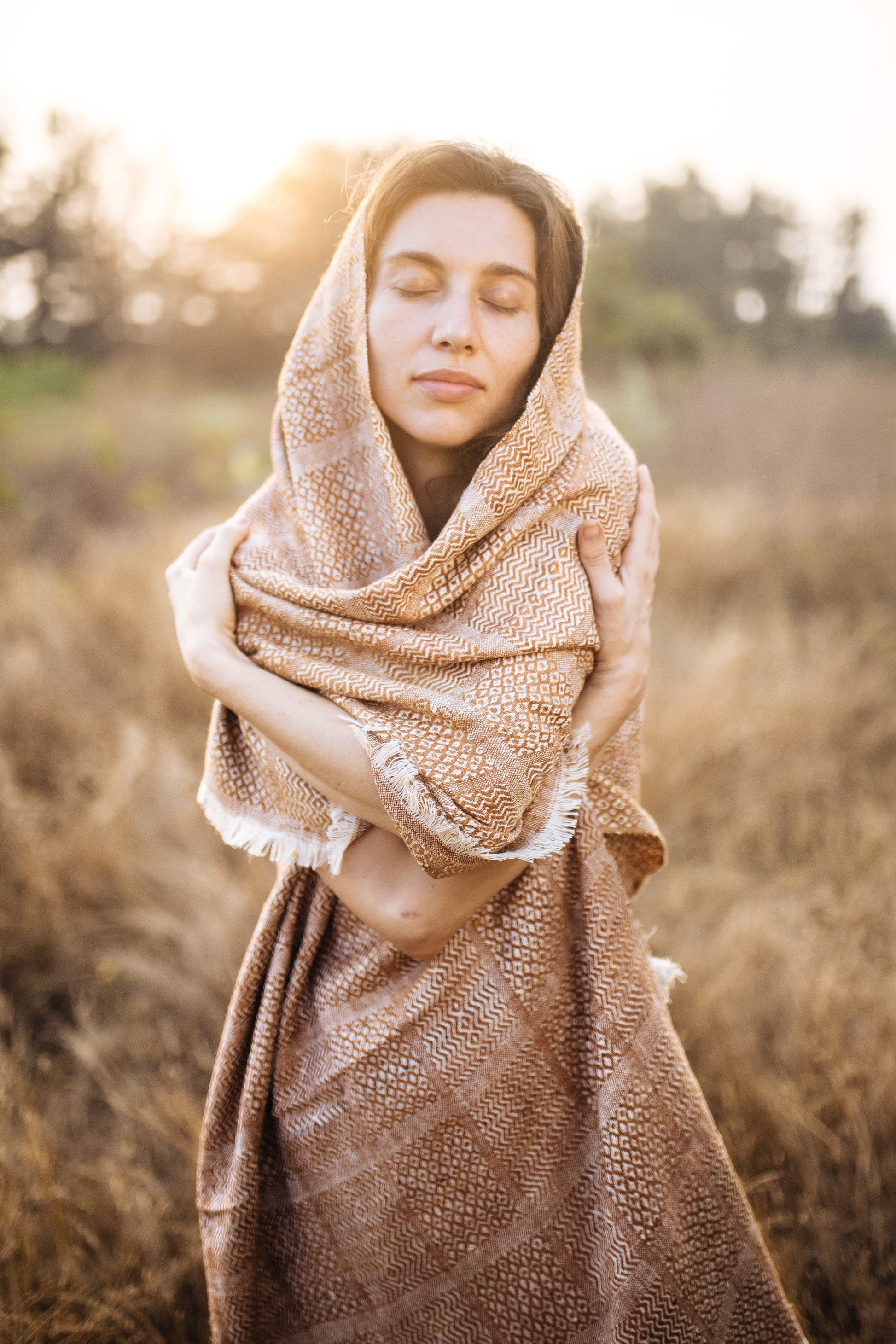 Witu Tribal Pattern Shawl ⋙⋘ Handwoven Raw Silk
