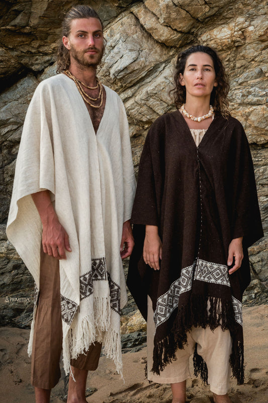 Backstrap Loom Wool Poncho ⋘ with Tribal Patterns ⋙