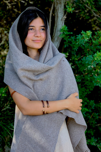 Handwoven Wool Scarf ⫸ Natural Pure Wool Wrap