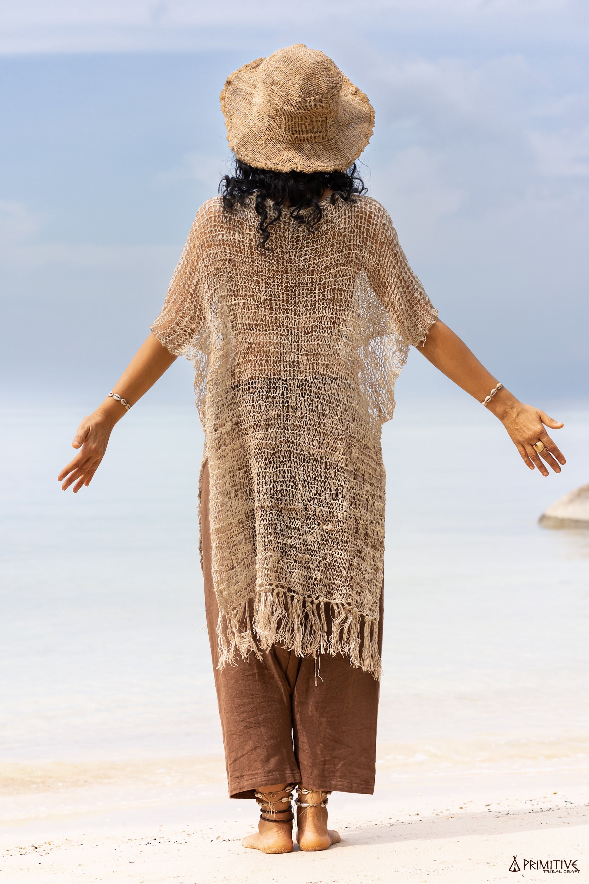 Kayra Poncho ⋙ Hand Knitted Wild Grown Hemp