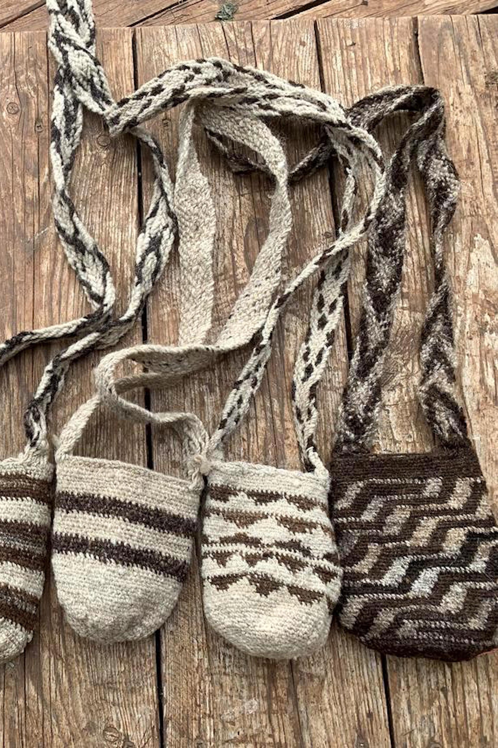 Arhuaco Inspired Tiny Mochila ⋙ Handstitched Tribal Patterns ⋙ Raw Wool