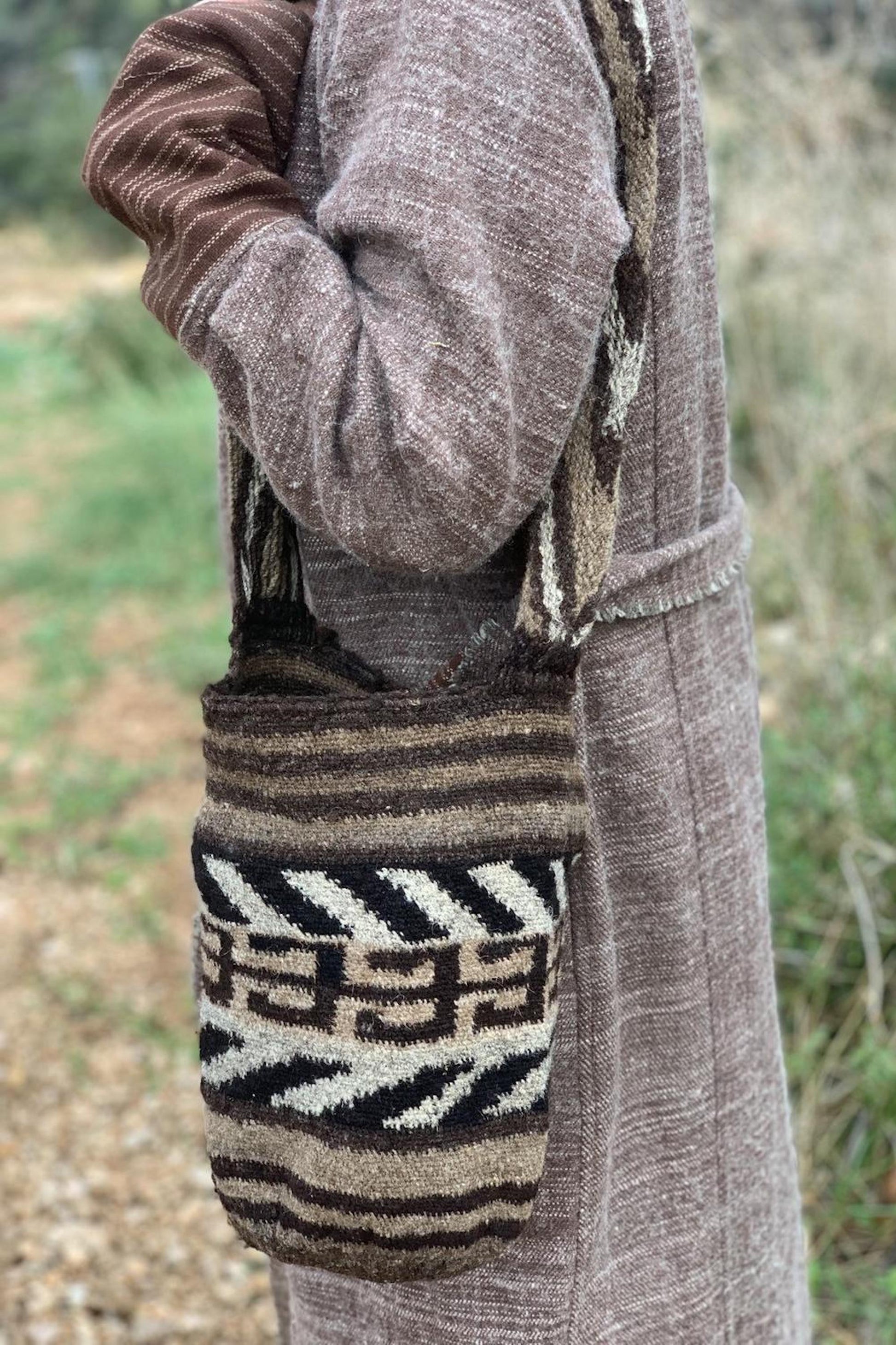 Arhuaco Mochila • Hand stitched Raw Sheep Wool Traditional Mochila