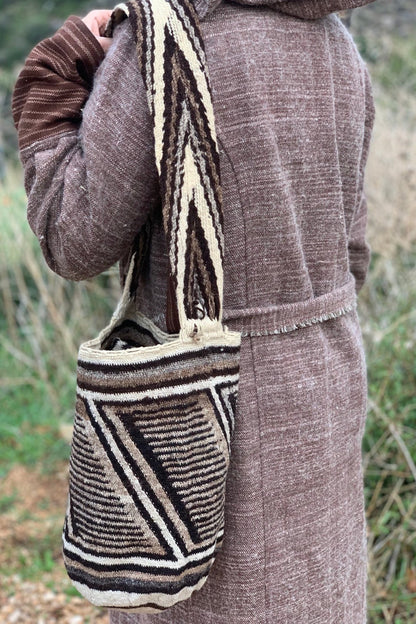 Arhuaco Mochila • Hand stitched Raw Sheep Wool Traditional Mochila