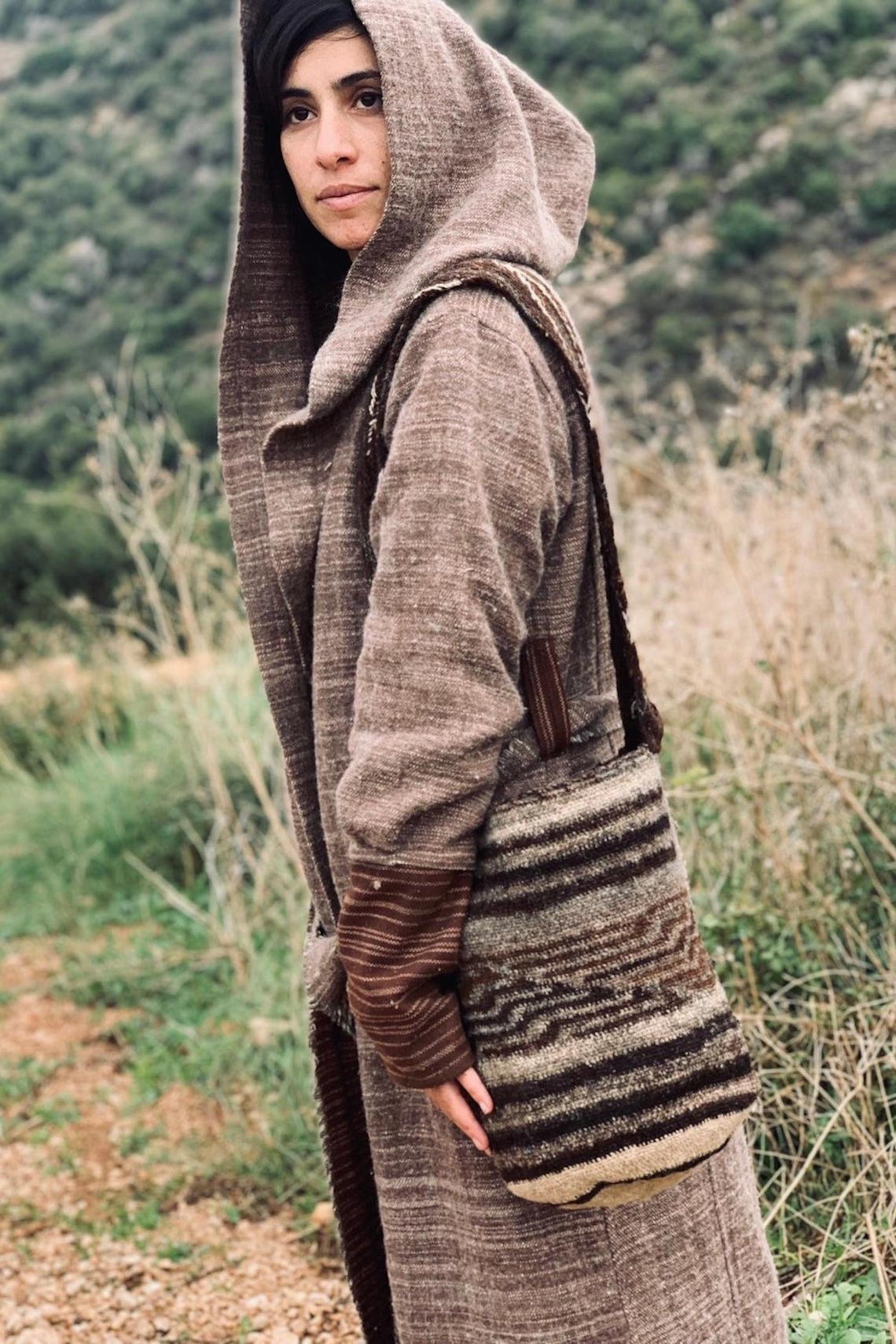 Arhuaco Mochila • Hand stitched Raw Sheep Wool Traditional Mochila