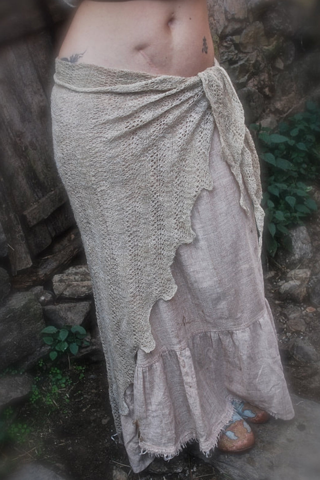 Wild Nettle Triangle Shawl «» Top «» Wrap Around