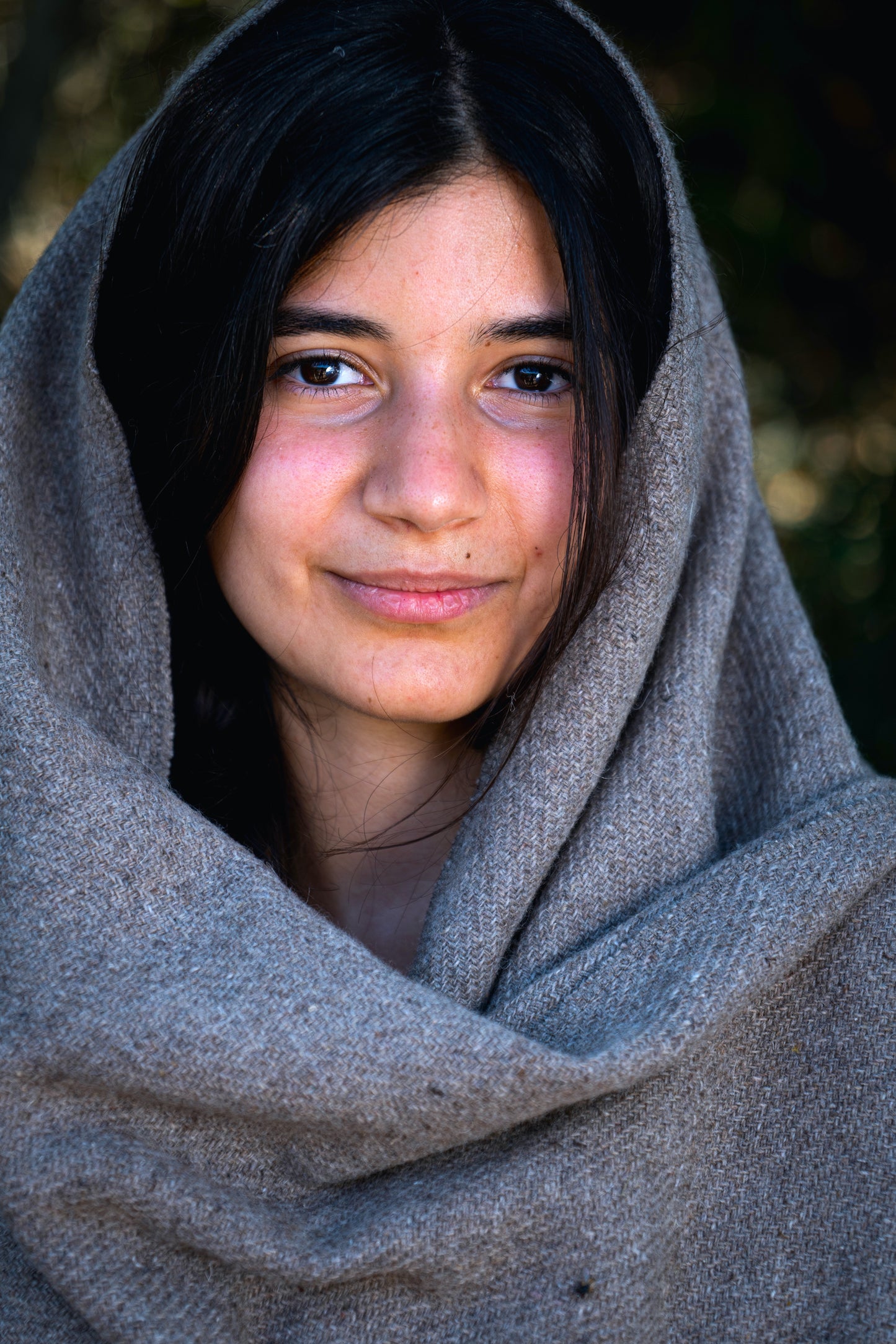 Handwoven Wool Scarf ⫸ Natural Pure Wool Wrap