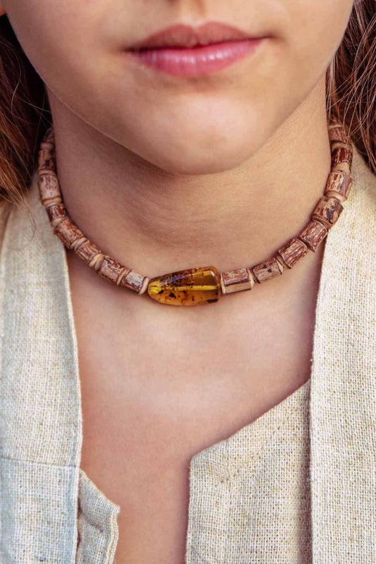 Earth Heart Children Necklace ๑๑๑ Raw Wood & Amber